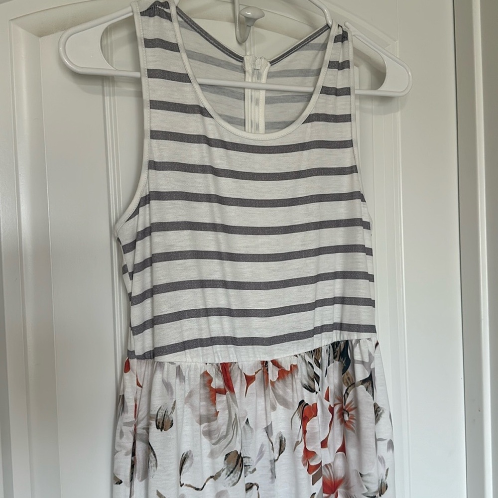 Women’s floral jumper
